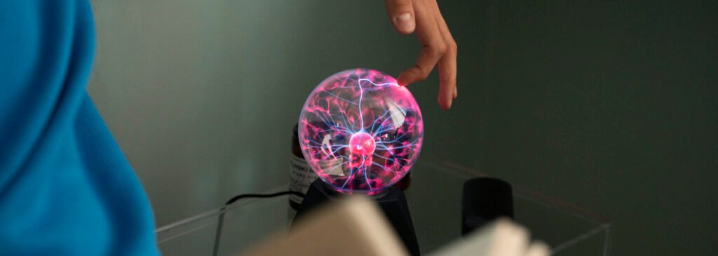 Physics Current Electricity PYQs with solutions for NEET preparation